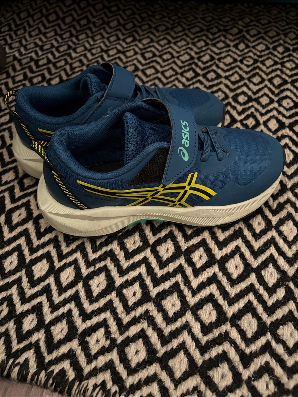 ASICS Kids Blue Sneakers with Yellow Accents